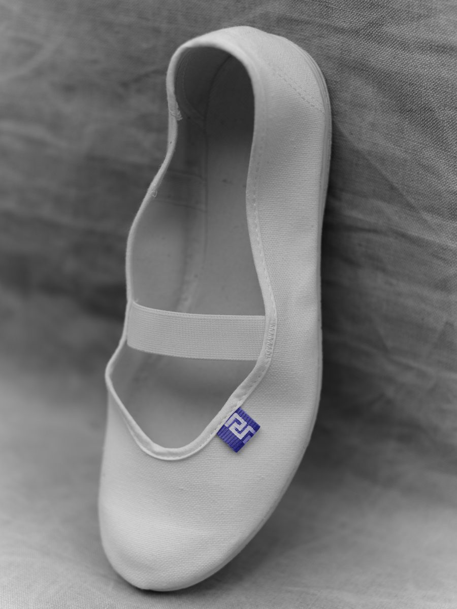 		Lucy plimsoles